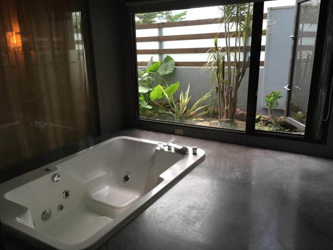 Li-Gin Motel Chiayi Exterior foto